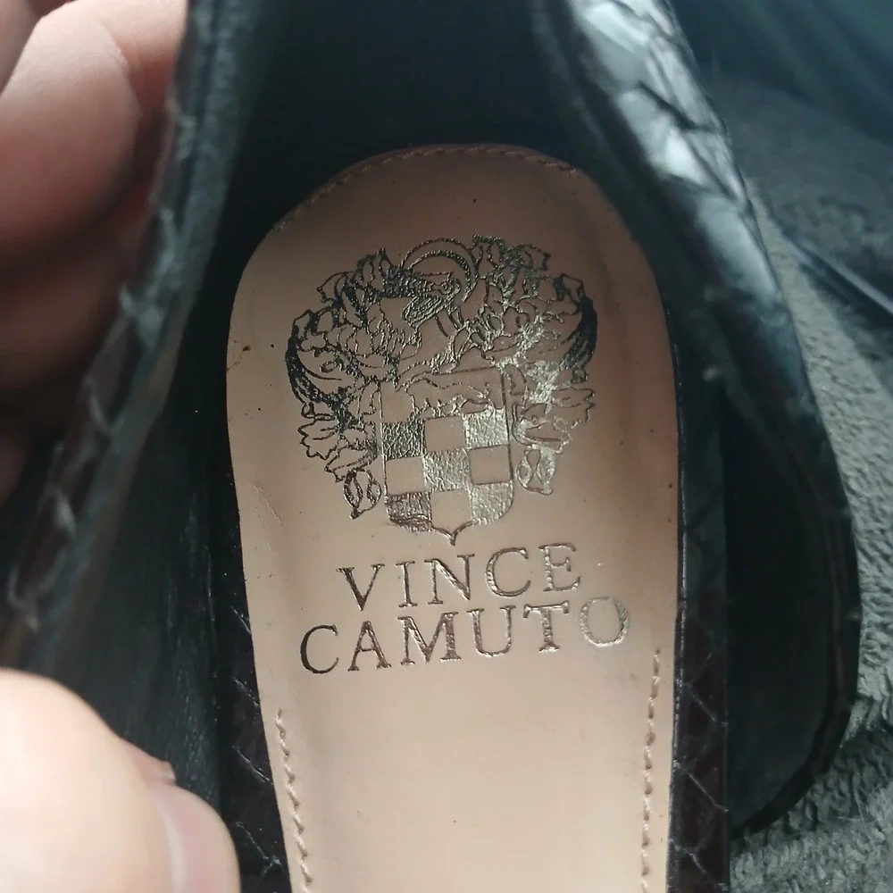 Vince Camuto Etilla Flats 8.5 Black Croc Embossed Leather d'Orsay Pointed Toe